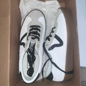 Women’s Vans shoe size 7 low sport sneaker